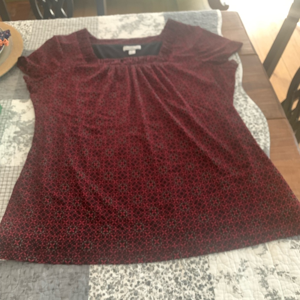 Croft and Barrow Red sleeveless top